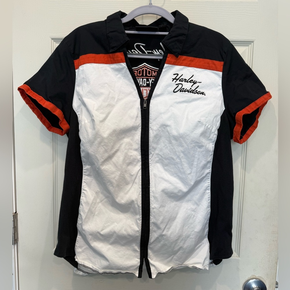 Harley-Davidson Black and White Zip-Up Shirt